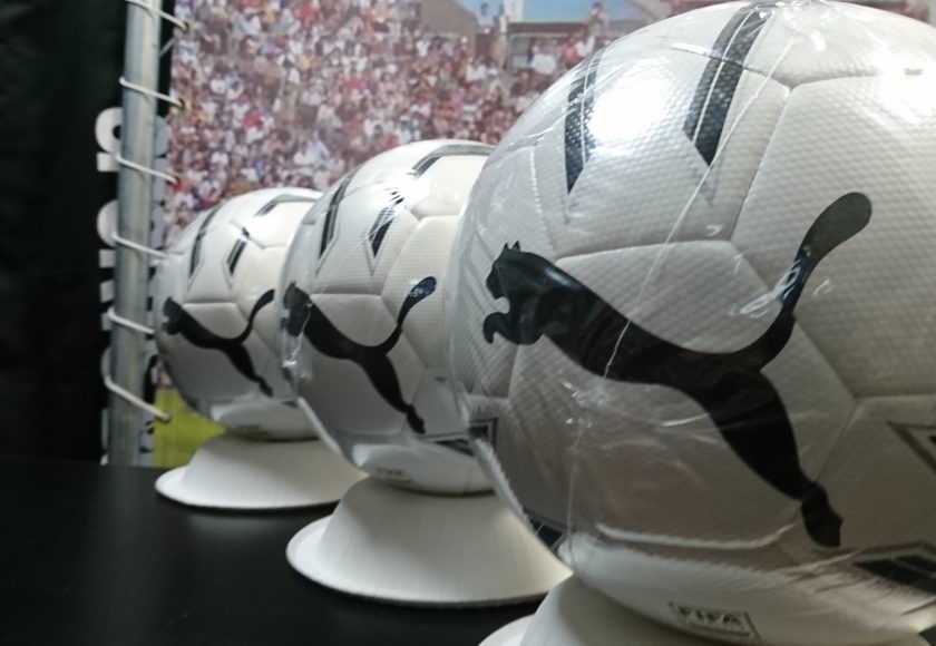 プーマのサッカーボールが入荷しました 株式会社スポーツブレイン